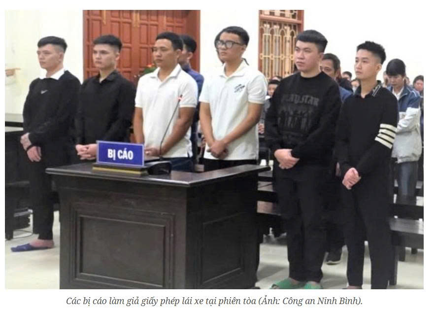 Băng nhóm làm giả 3.600 giấy phép lái xe lĩnh án