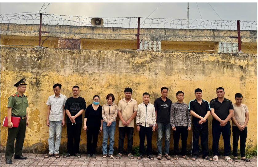 Khởi tố 11 đối tượng tổ chức đánh bạc và đánh bạc qua mạng với số tiền hàng tỉ đồng